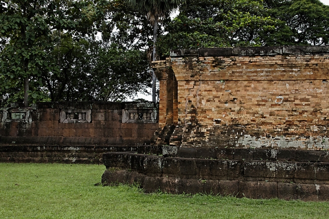 Prasat Sa Kamphaeng Yai-026